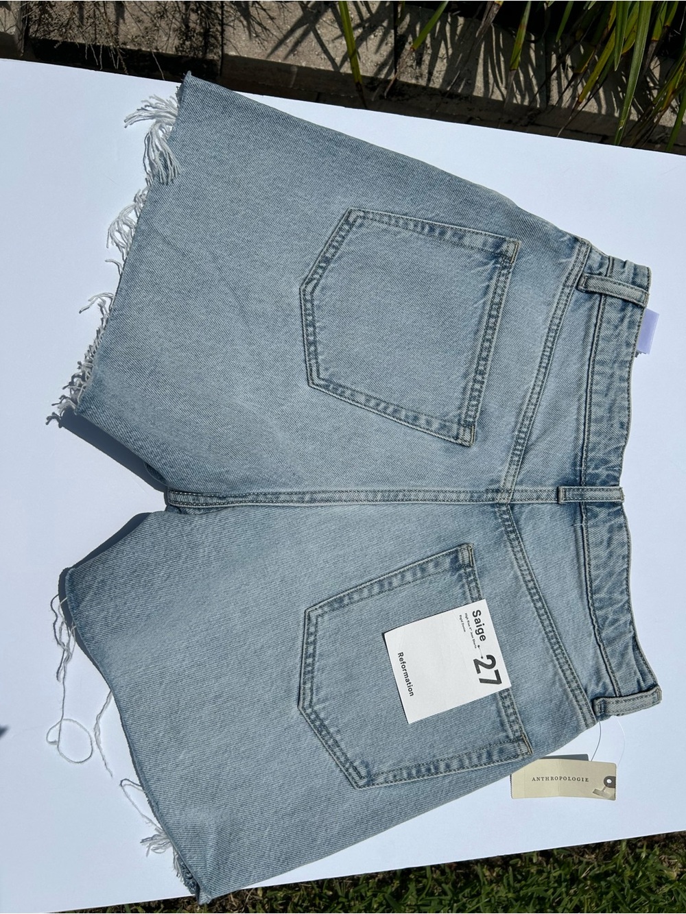 NWT🌷(27) Reformation Saige High-Rise Denim Shorts - Picture 6 of 13